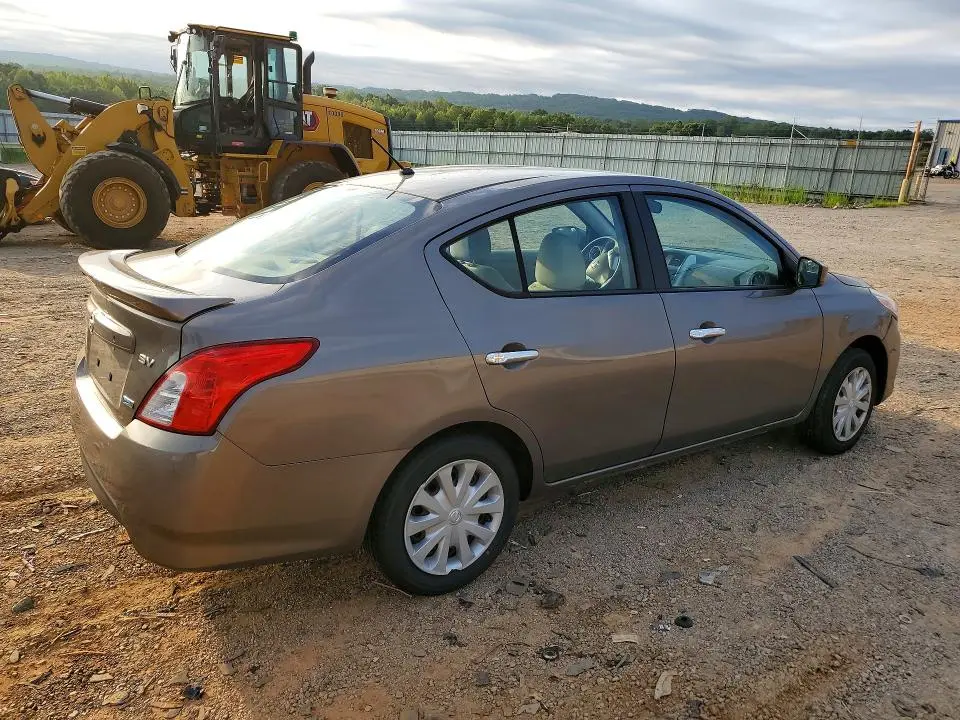 2015 NISSAN VERSA 1.6 SV  