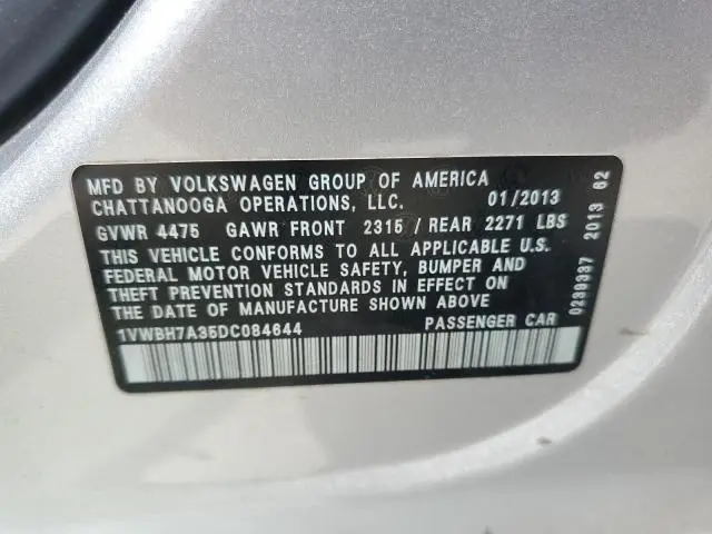 2013 VOLKSWAGEN PASSAT SE  