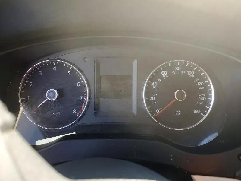 2013 VOLKSWAGEN JETTA SE  