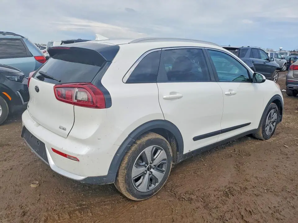 2019 KIA NIRO LX  