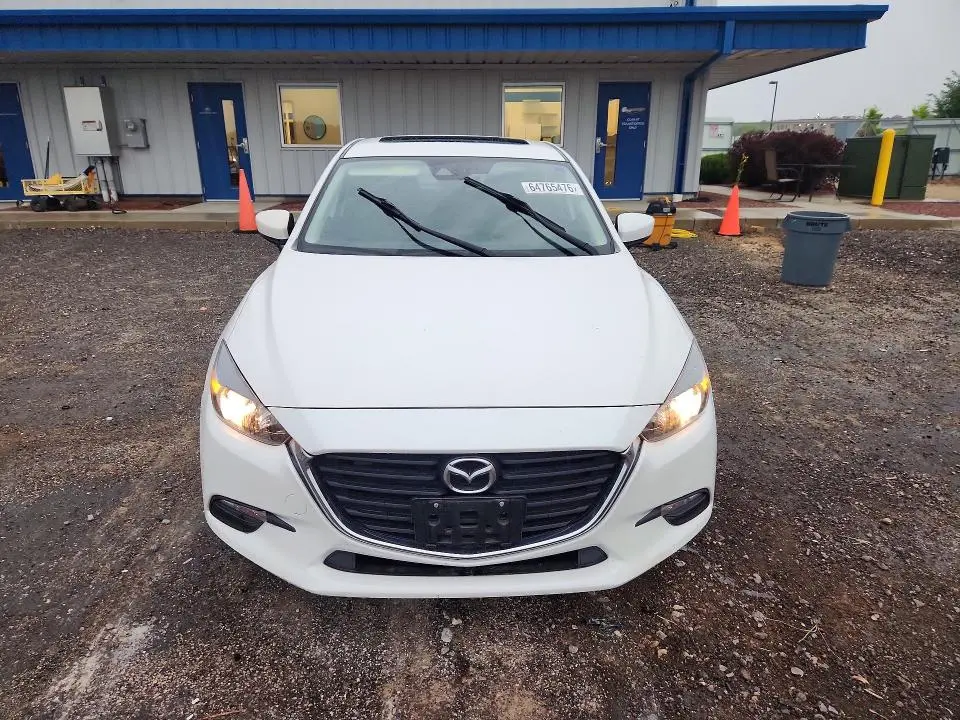 2017 MAZDA 3 TOURING  