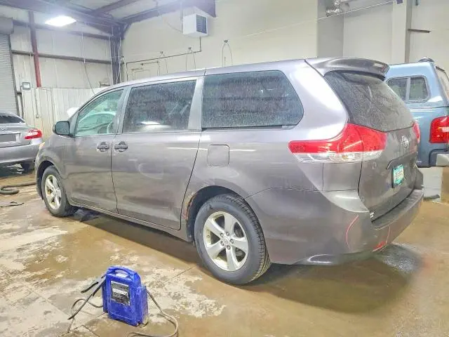 2011 TOYOTA SIENNA BASE 7-PASSENGER  