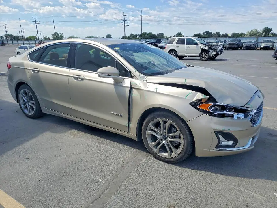 2019 FORD FUSION TITANIUM  