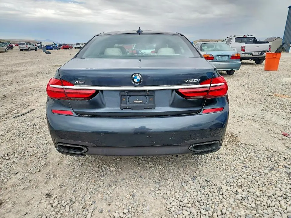 2016 BMW 750 XI  