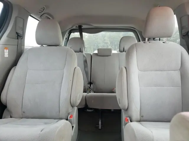 2016 TOYOTA SIENNA   