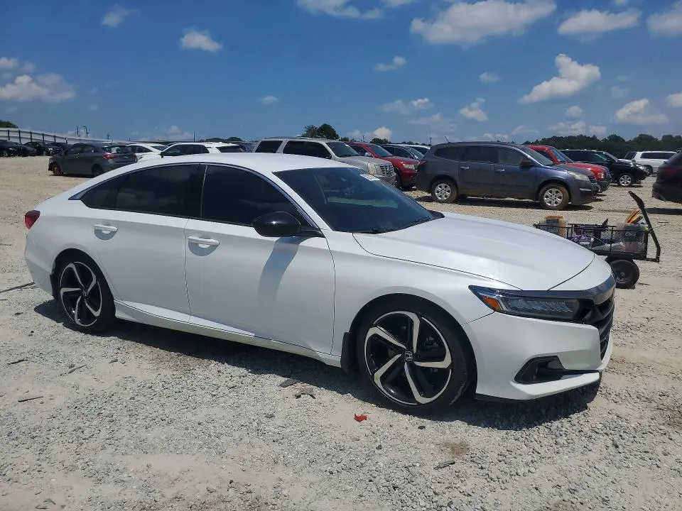 2022 HONDA ACCORD SPORT  
