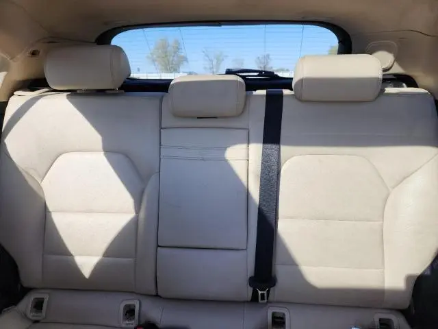 2015 MERCEDES-BENZ GLA 250  