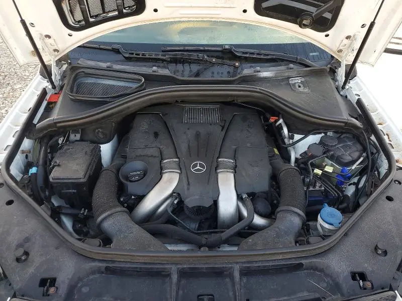 2015 MERCEDES-BENZ GL 550 4MATIC  