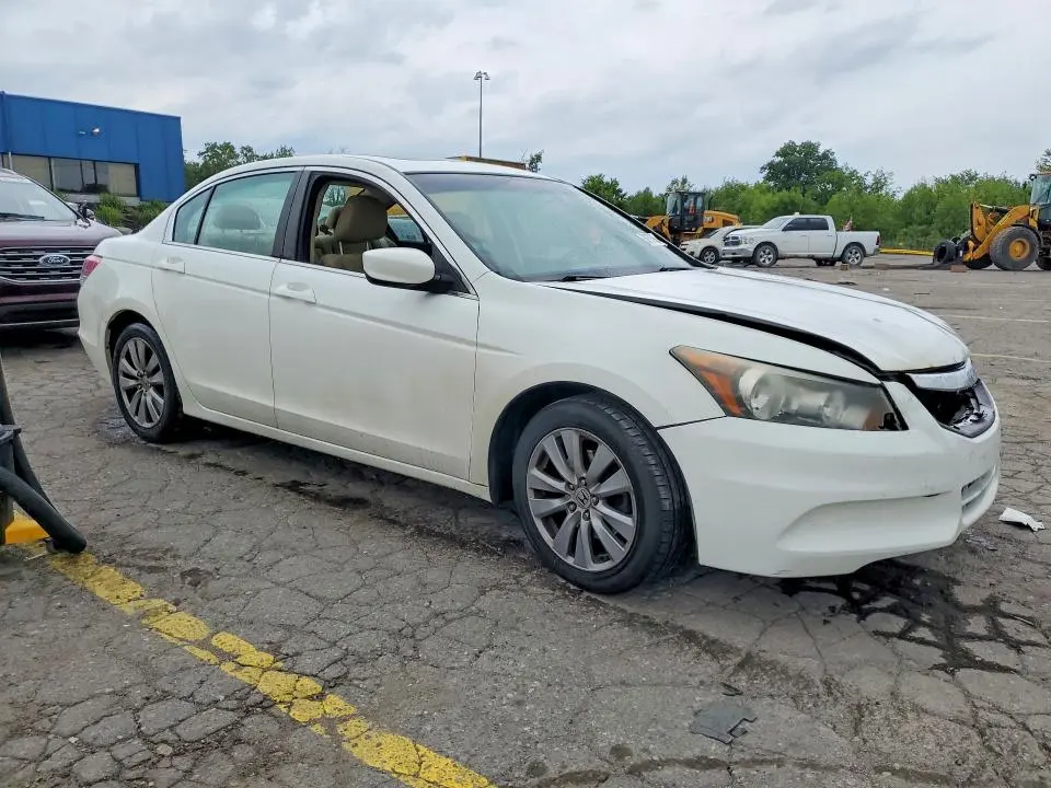 2011 HONDA ACCORD EX  