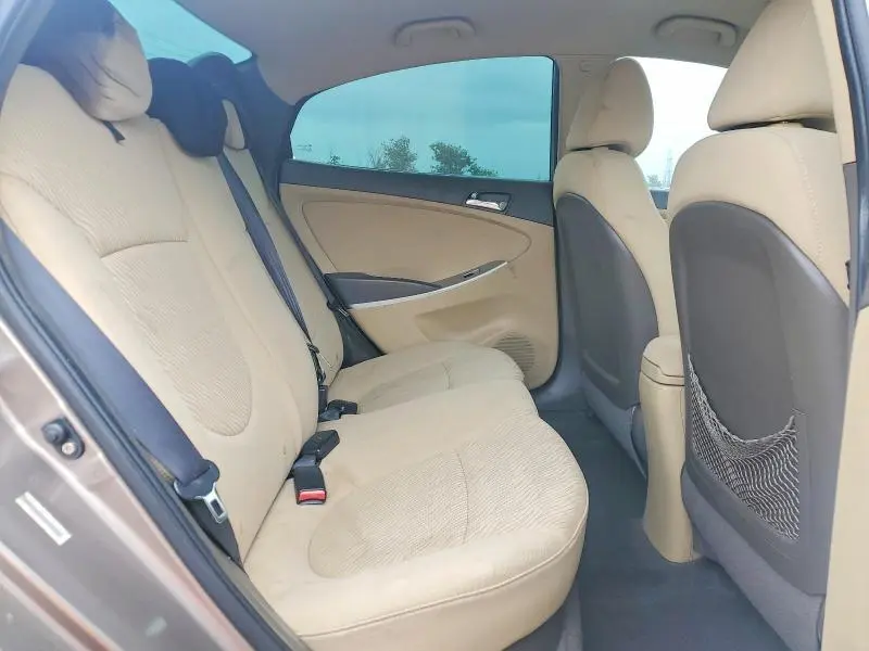 2012 HYUNDAI ACCENT GLS  