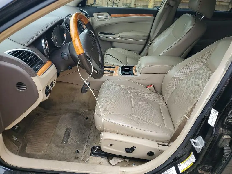 2013 CHRYSLER 300   