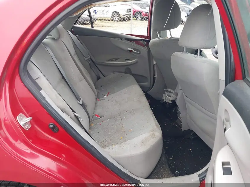 2013 TOYOTA COROLLA LE