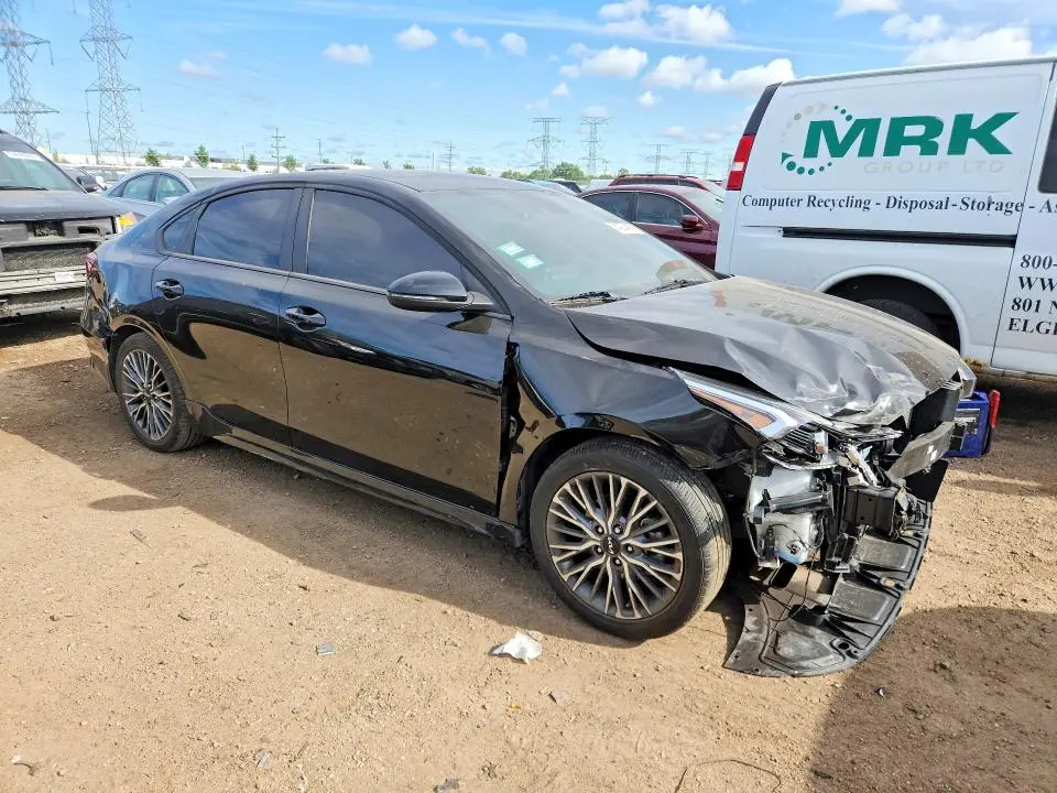 2024 KIA FORTE GT LINE  