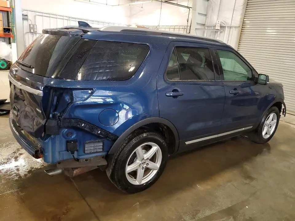 2017 FORD EXPLORER XLT  