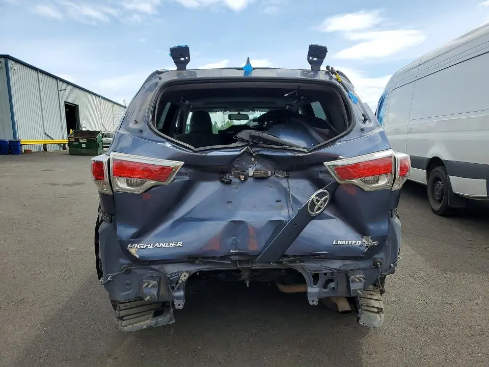 2015 TOYOTA HIGHLANDER LIMITED  