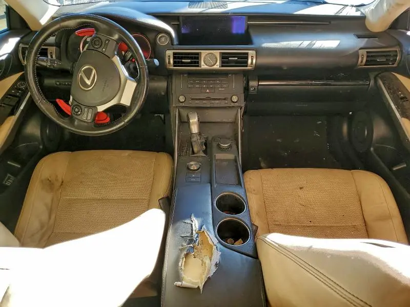 2016 LEXUS IS 200T  