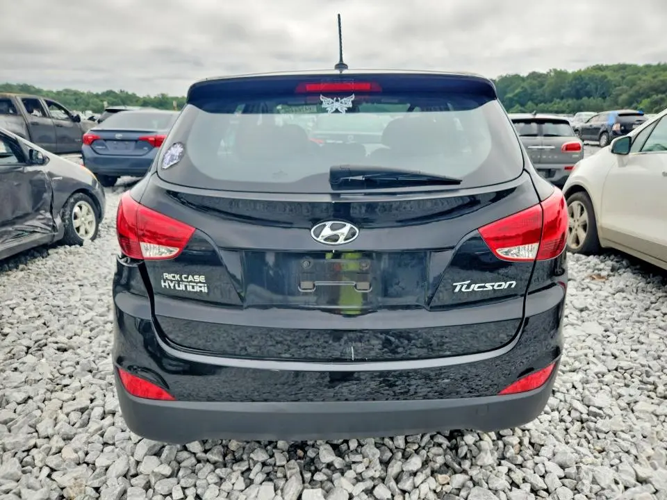 2010 HYUNDAI TUCSON GLS  