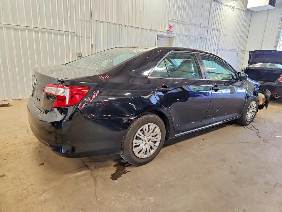 2012 TOYOTA CAMRY LE  