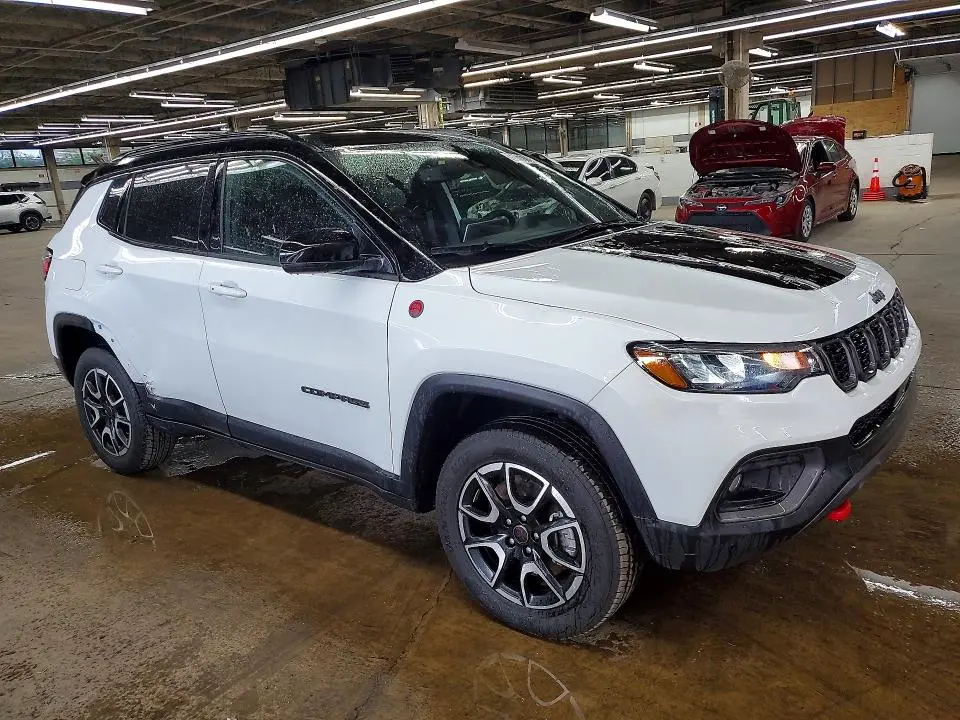 2025 JEEP COMPASS TRAILHAWK  
