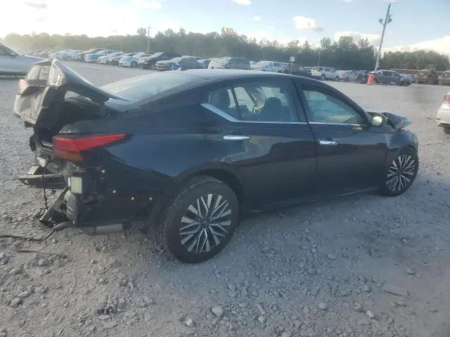 2023 NISSAN ALTIMA SV  