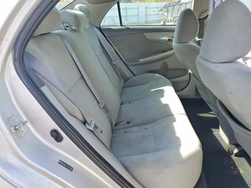 2010 TOYOTA COROLLA LE  