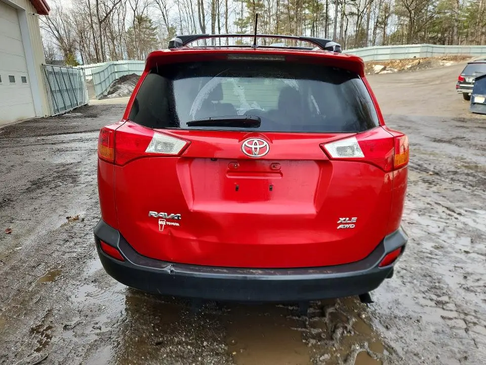 2013 TOYOTA RAV4 XLE  