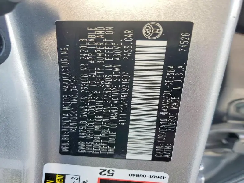 2024 TOYOTA CAMRY SE  