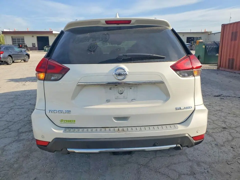 2019 NISSAN ROGUE SL  