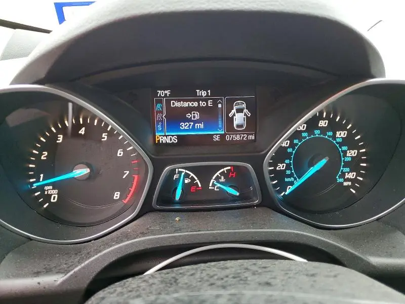 2015 FORD ESCAPE SE  