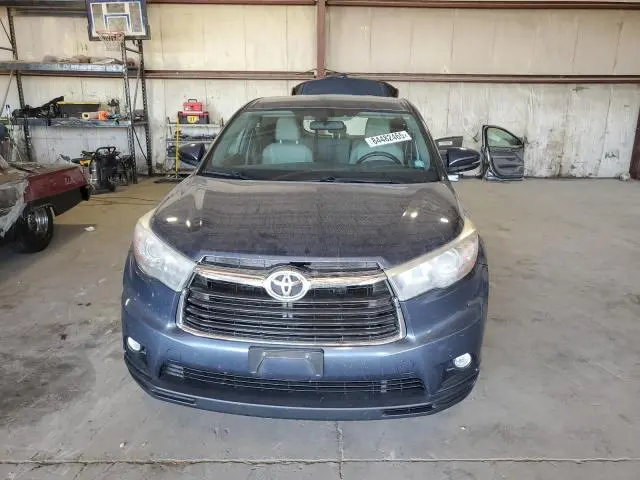 2016 TOYOTA HIGHLANDER LE  