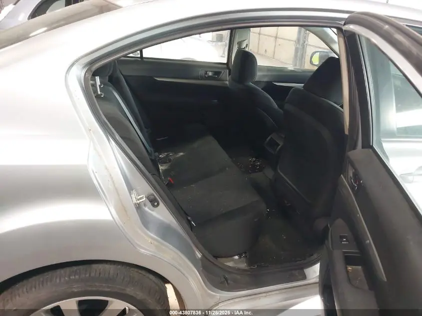 2014 SUBARU LEGACY 2.5I PREMIUM