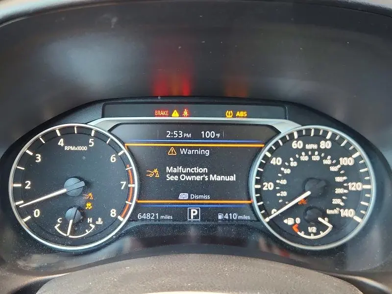 2021 NISSAN ALTIMA SR  