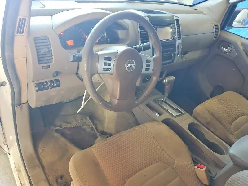 2015 NISSAN FRONTIER SV V6  