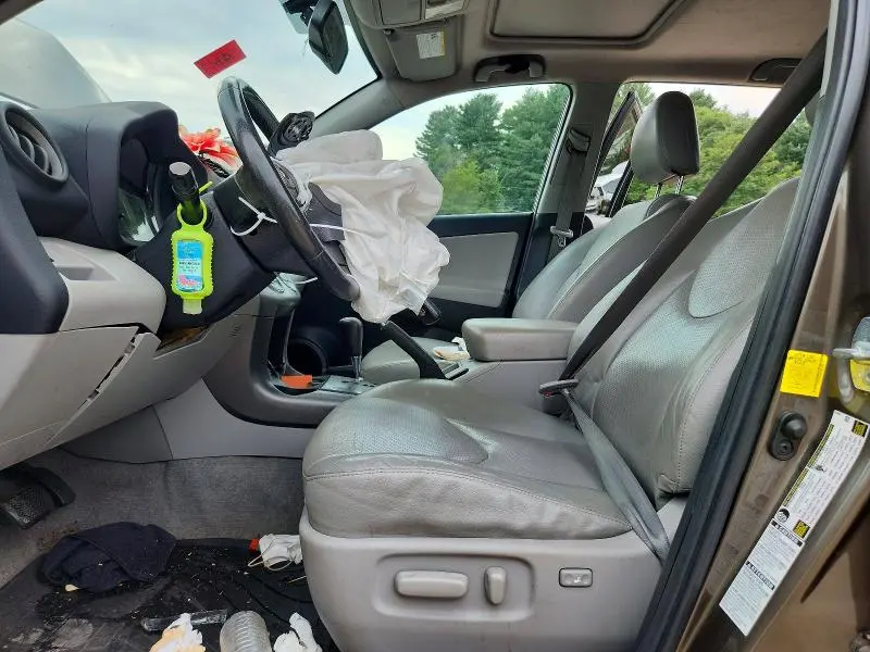 2012 TOYOTA RAV4 LIMITED  