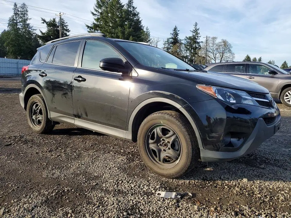 2015 TOYOTA RAV4 LE  