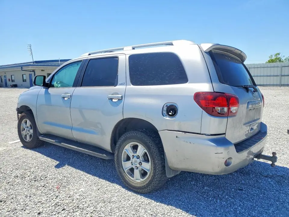 2018 TOYOTA SEQUOIA SR5  