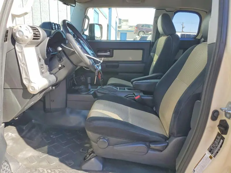 2010 TOYOTA FJ CRUISER BASE  