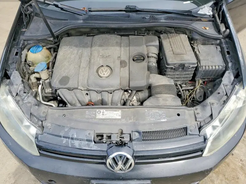 2010 VOLKSWAGEN GOLF   