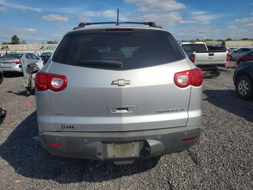 2011 CHEVROLET TRAVERSE LT  