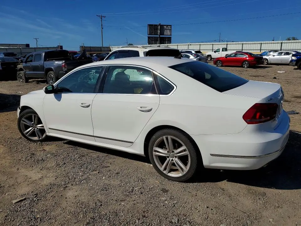 2013 VOLKSWAGEN PASSAT SEL  