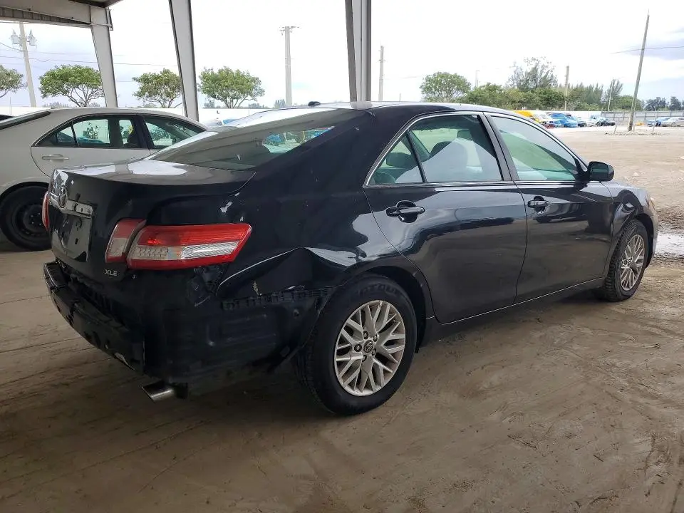 2011 TOYOTA CAMRY BASE  