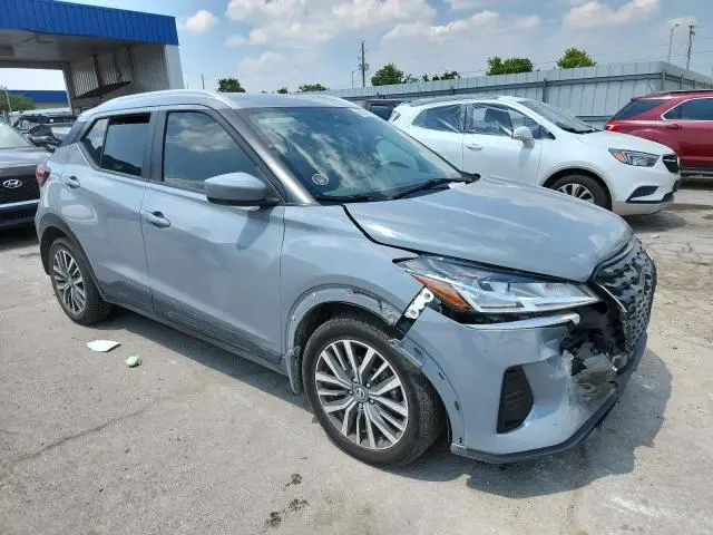 2021 NISSAN KICKS SV  