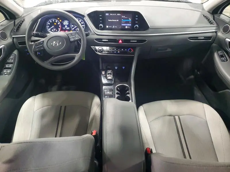 2020 HYUNDAI SONATA SE  