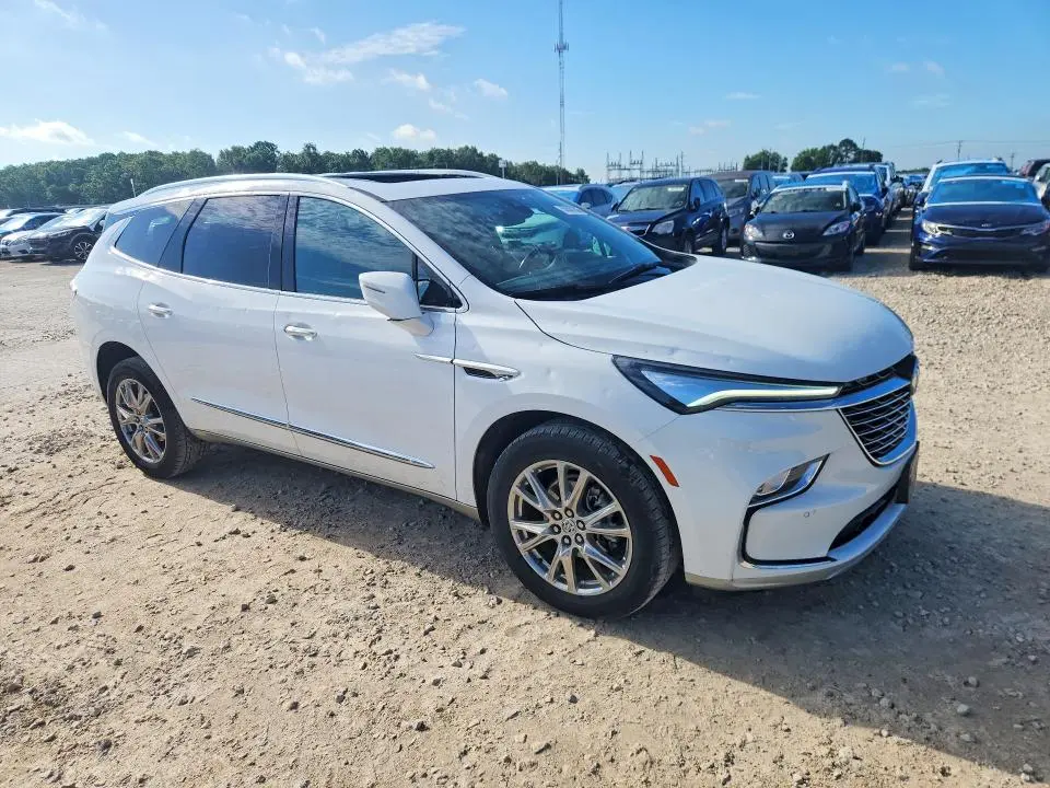 2024 BUICK ENCLAVE ESSENCE  