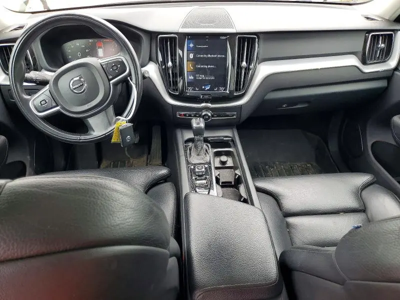 2019 VOLVO XC60 T5  
