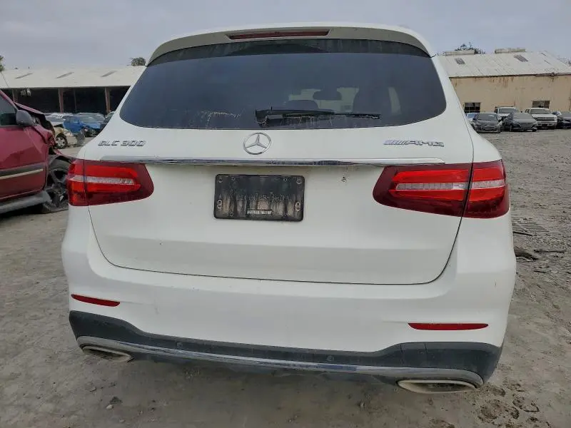 2019 MERCEDES-BENZ GLC 300  