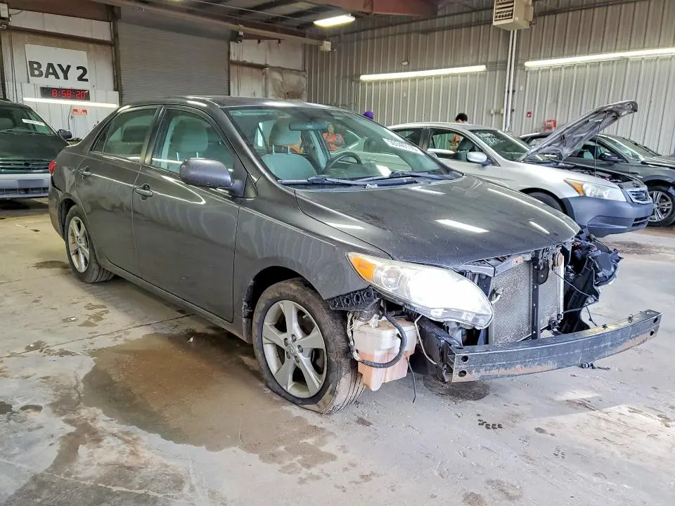 2013 TOYOTA COROLLA LE  