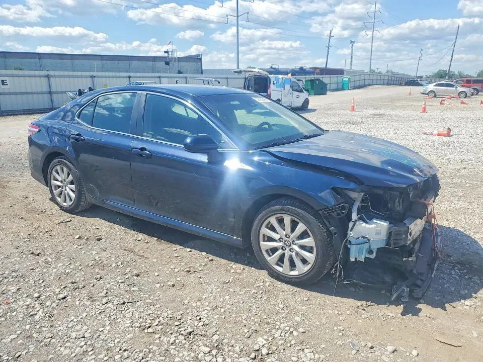 2018 TOYOTA CAMRY LE  