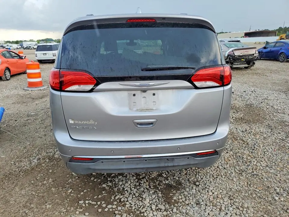 2017 CHRYSLER PACIFICA TOURING L PLUS  