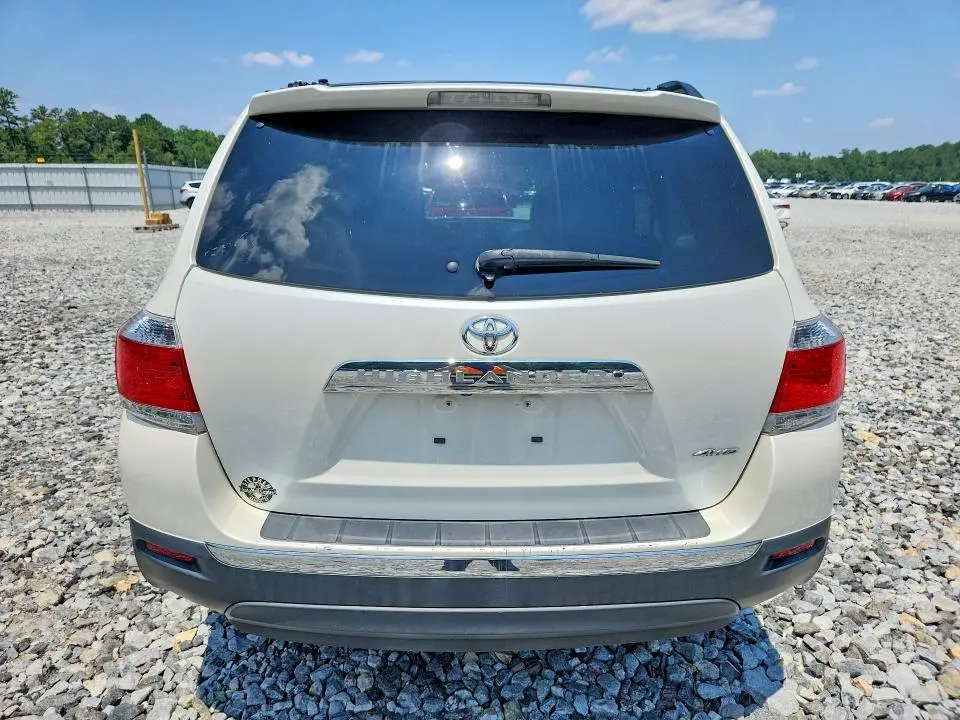 2012 TOYOTA HIGHLANDER LIMITED  